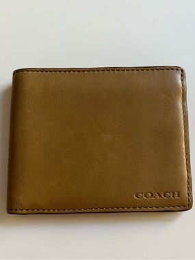 Coach Bifold Men's Wallet with ID Window, Credit Card Slots, Logo Brown Leather